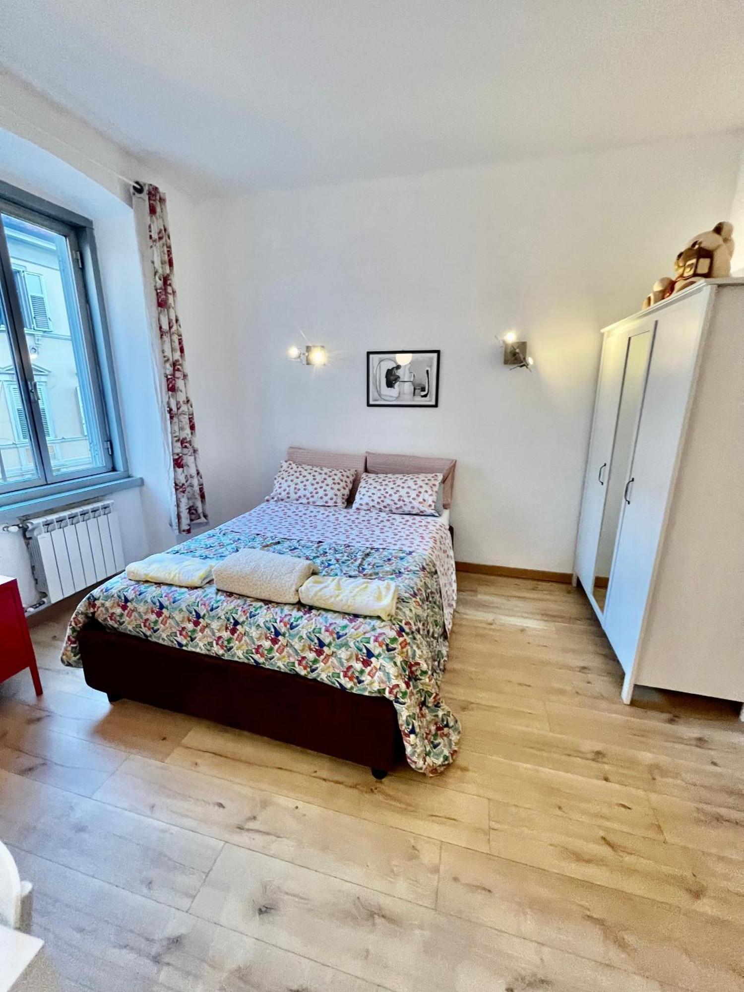 Alla Scalinata Del Teatro Rossetti Confort Suites Parcheggio Trieszt Kültér fotó
