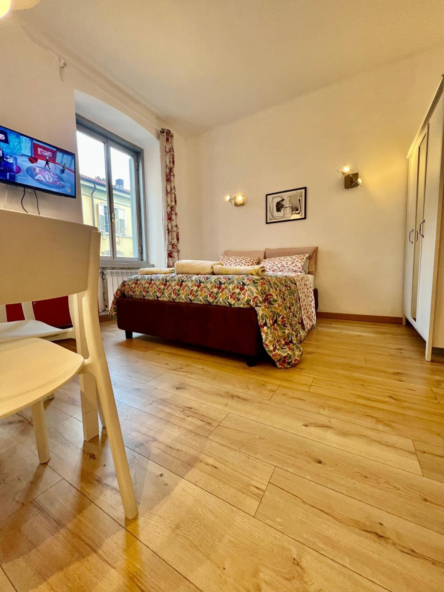 Alla Scalinata Del Teatro Rossetti Confort Suites Parcheggio Trieszt Kültér fotó